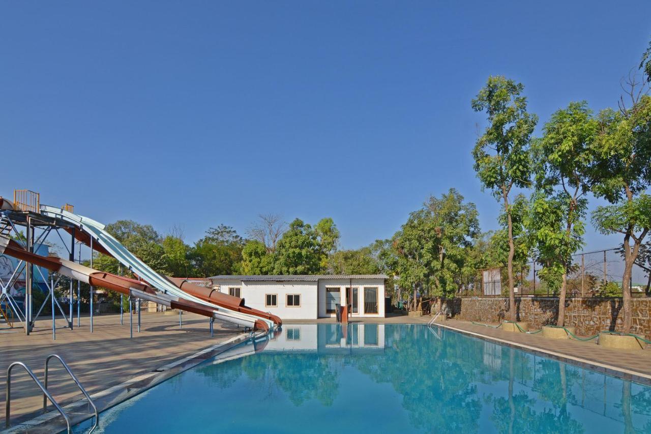 Oyo Midway Park Resort Atgaon Eksteriør billede